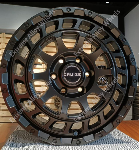 Black swamper alloy wheels - alloy,